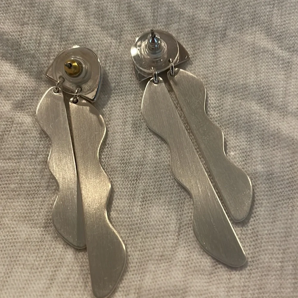 Earrings - Picture 3 of 5